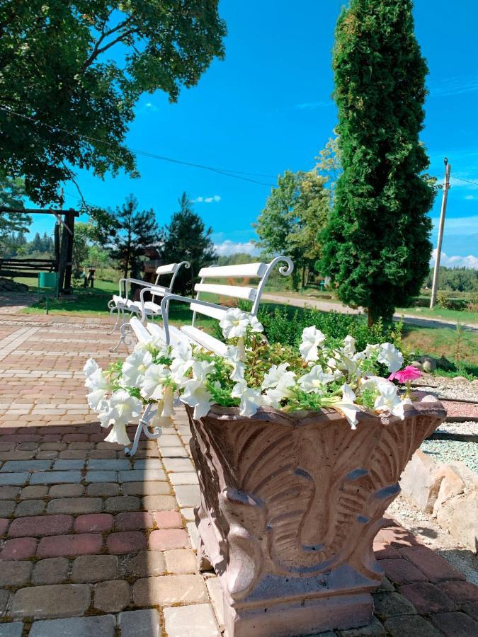 Готель Явір Агро Vyshnivtsi Eksteriør billede